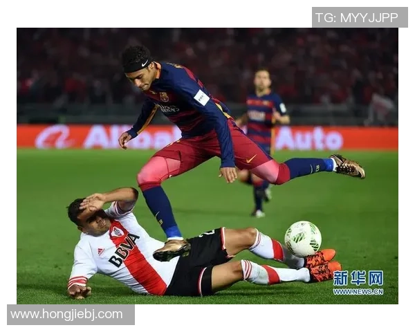 2009年世俱杯巴萨对阵阿根廷大学生的精彩对决回顾与分析